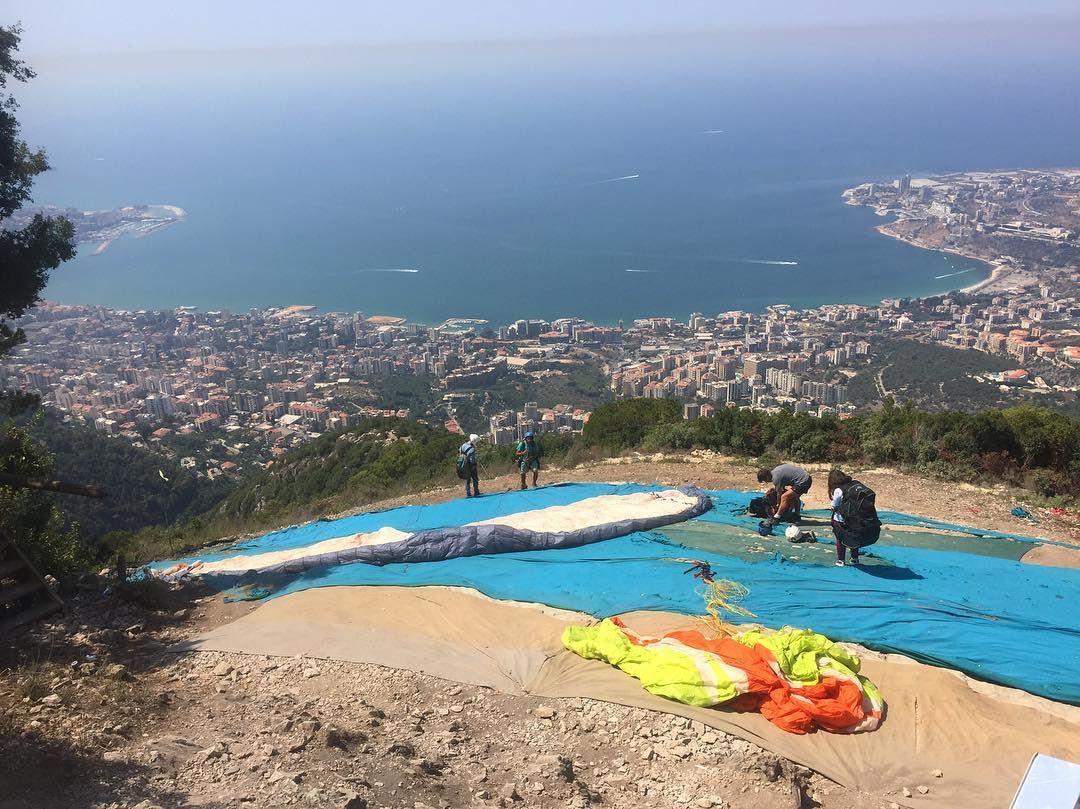  beautiful  bay  view  paragliding  paragliders  beautifulview  jounieh ... (Ghosta, Mont-Liban, Lebanon)