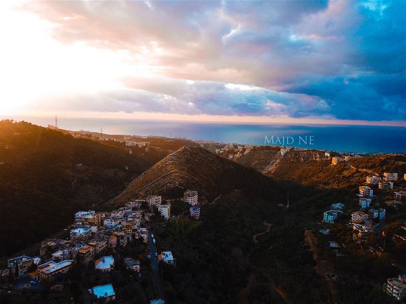 Beautiful birds eye view with the drone!.... photography  mavicpro ... (Aley District)