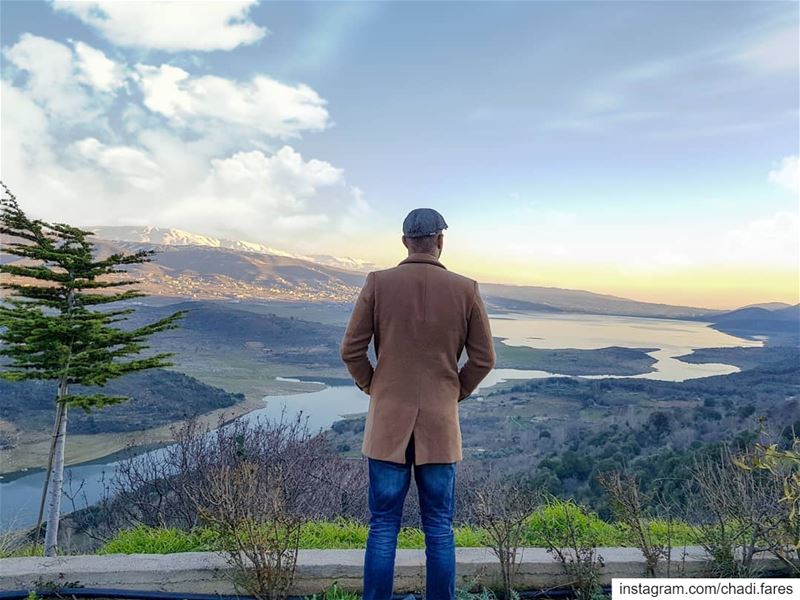 Beautiful things don’t ask for attention!Buenos dias! ☀️ (Saghbîne, Béqaa, Lebanon)