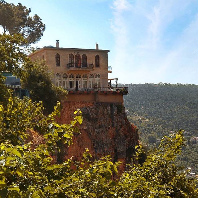 😊✌ beautifuldestinations  livelovebeirut  livelovejezzine ... (Jezzîne, Al Janub, Lebanon)