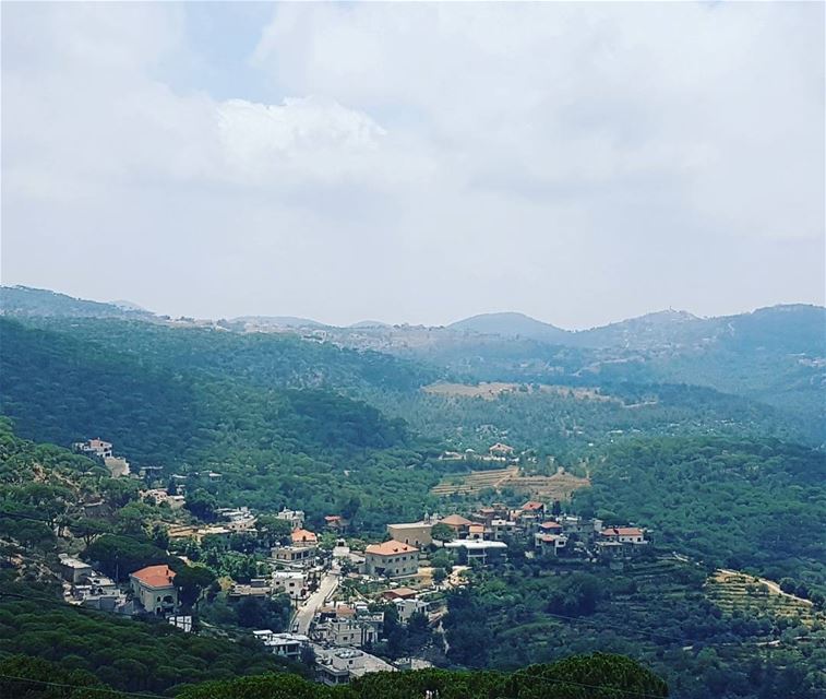  beautifullebanon  instalebanon  whatsuplebanon  proudlylebanon ... (Machmoûché, Al Janub, Lebanon)