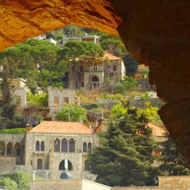 beautifulvillage oldlebanonhouses oldlebanesearchitecture redbrick pinetrees oldstonehouse (Beteddin, Mont-Liban, Lebanon)