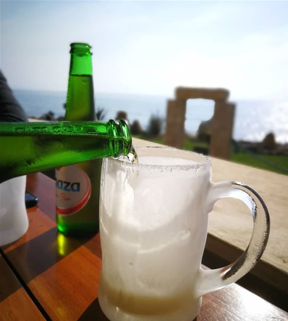 "Beauty is in the eye of the beer holder." (Byblos, 3al Baher)