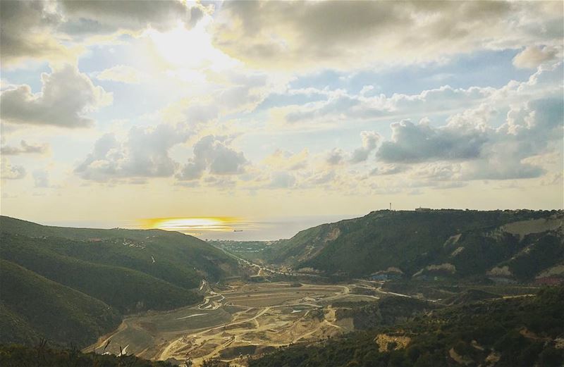 Behind the clouds is the sun still shining. - Henry Wadsworth Longfellow... (Ra'S Nhash, Liban-Nord, Lebanon)