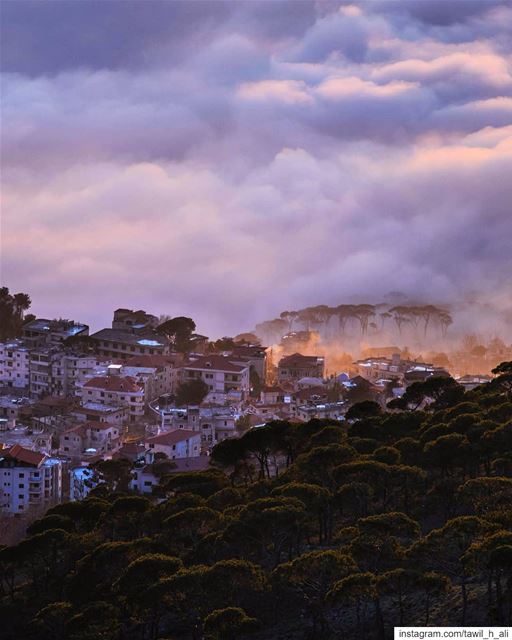 Behind The Clouds 🌤------ sunset  sunset_pics  cloudy  landscape ... (Falougha, Mont-Liban, Lebanon)