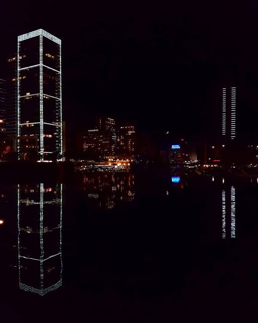 ... Beirut at night 🌃------.. Lebanon_HDR  Ливан  Бейрут  mylebanon ... (Phoenicia Hotel Beirut)