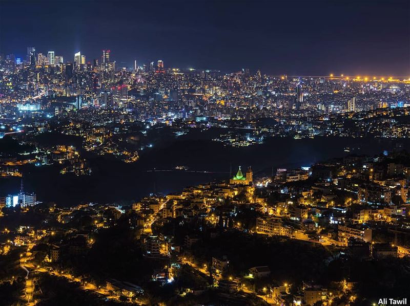 Beirut city lights from Aley 🏙 longexposure  longexposhots  citylife ... (Aley)