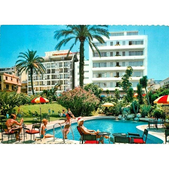 Beirut Excelsior Hotel 1967 .