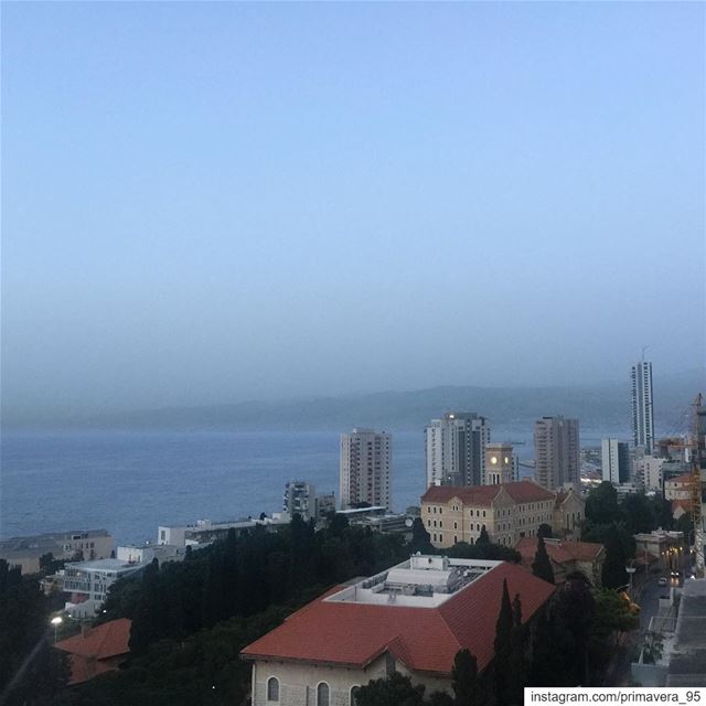  Beirut  hamra  capture  view  buildings  sea  mountains  city  instapic ... (Hamra, Beyrouth, Lebanon)