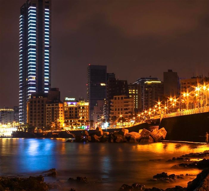  Beirut lebanon nightphotography landscape cityscape citylights... (Ain El Mreiseh - Cornish Al Manara)