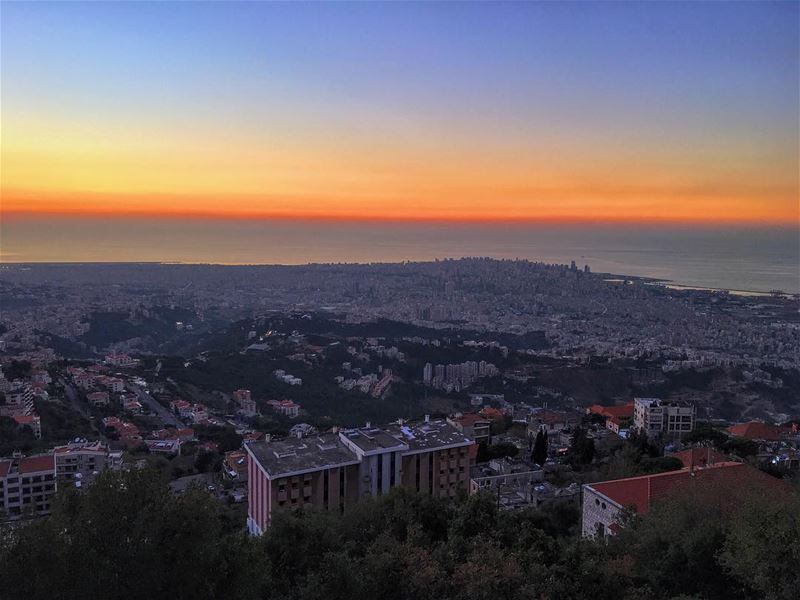  beirut  lebanonspotlights  lebanon🇱🇧  beirutnightlife  beiruting ... (Broumana - Al boustan Hotel)