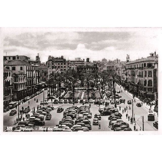 Beirut Martyrs Square in 1954 .