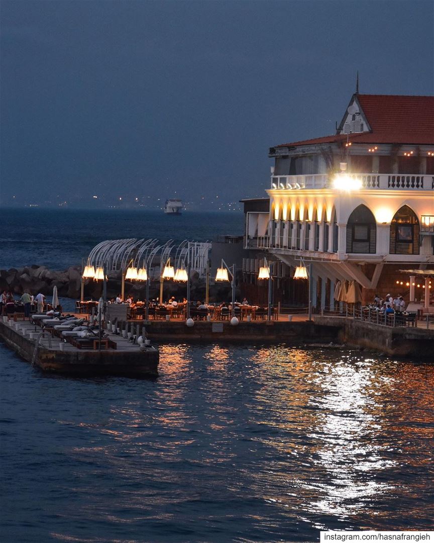  Beirut nights by the sea 💙💫________________________________________... (Beirut, Lebanon)