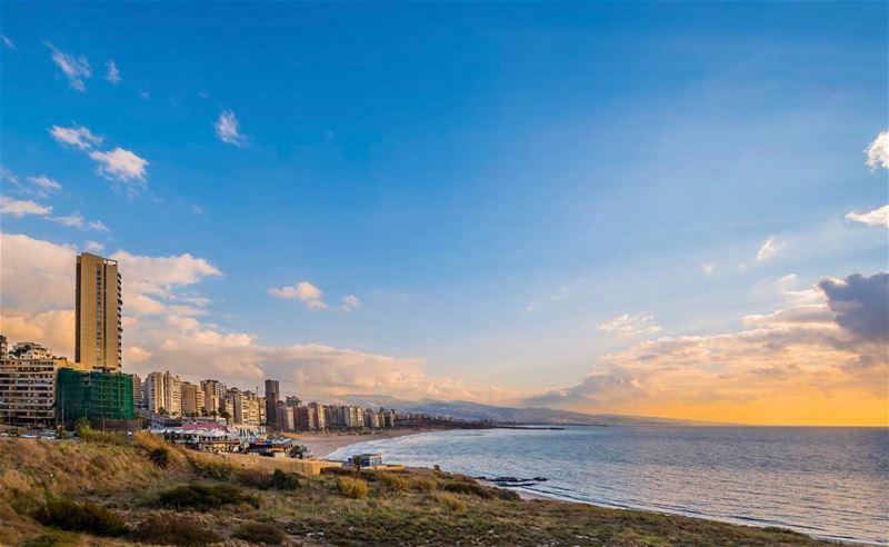  beirut  raouche  sunset  sea ... (Grand Cafe - Beirut, Al Ramle El Baida)