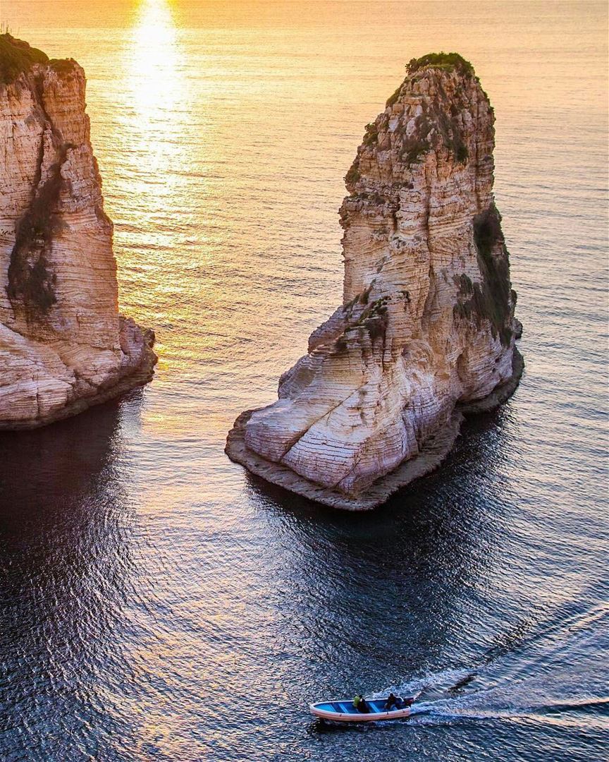 🇱🇧 Beirut's coastline and the most beautiful sunset of the world 🌅By @l (Raouché)