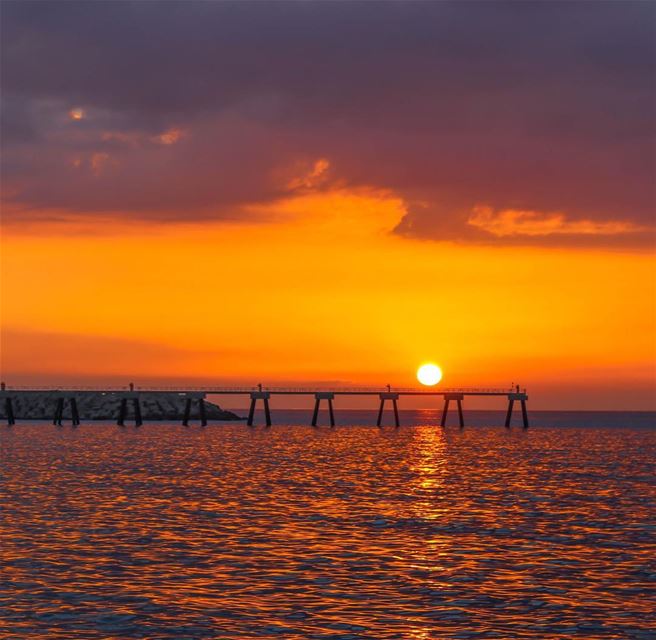 🌅🌅................ Beirut sea lebanon sunset sunshine... (Beirut, Lebanon)