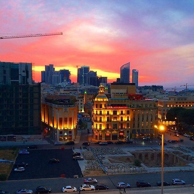 🔸Beirut sunset 💛 _______________________________________________🔸🔶 by: @mwehbe _______________________________________________🔸🔶 lebanon beirut downtown sunset lovely amazing lebaneselife lebanonisbeautiful colorful (Beirut, Lebanon)