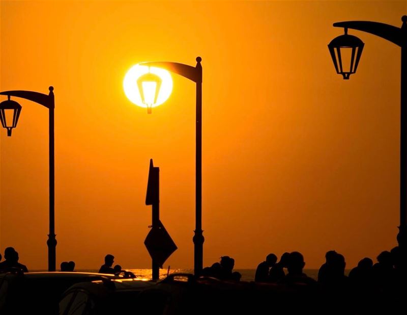  beirut sunset landscape sunshine livelovelebanon super_lebanon... (Ain El Mreisse, Beyrouth, Lebanon)