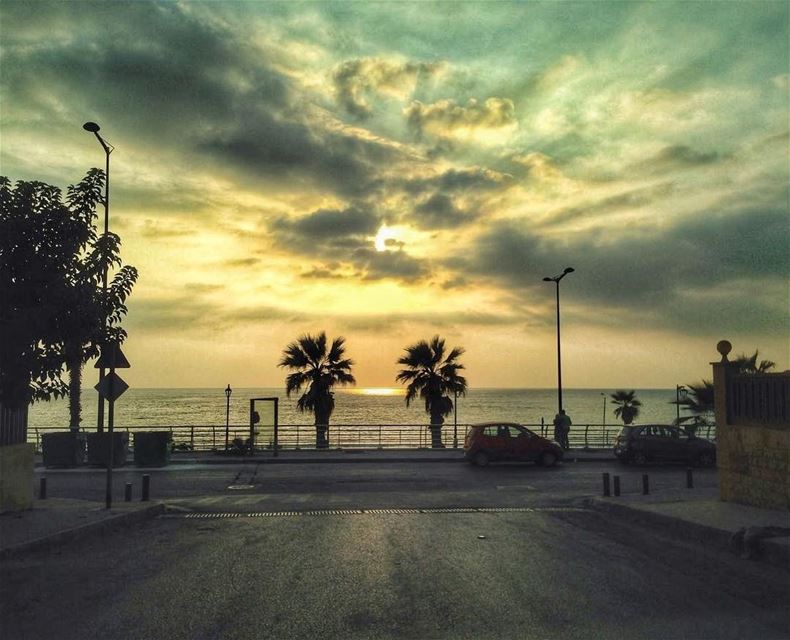 Beirut ~~ بيروت يا ست الدنيا 🌥~~💛~