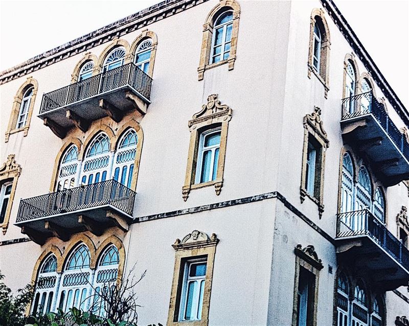 •Beiruti facades 🇱🇧•..... TripOfWonders  alldaytravel ... (لبنان)