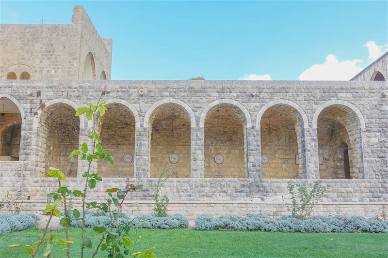 Beiteddine Palace, Arabian courtyard  throwback  lebanon  tb ... (Beiteddine Palace)