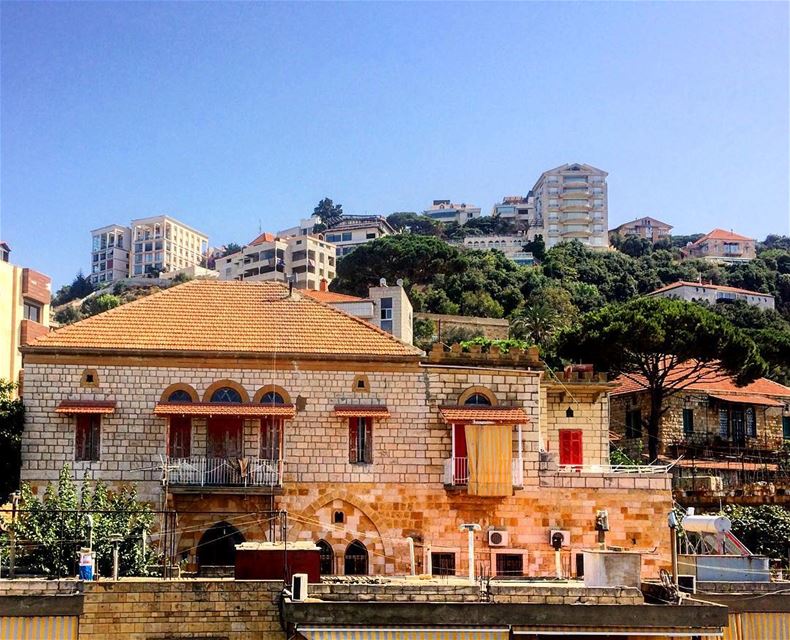  beitmery  lebanonhouses  LEBANONHOUSES  livelovelebanon  livelovebeitmeri... (Beit Meri, Mont-Liban, Lebanon)