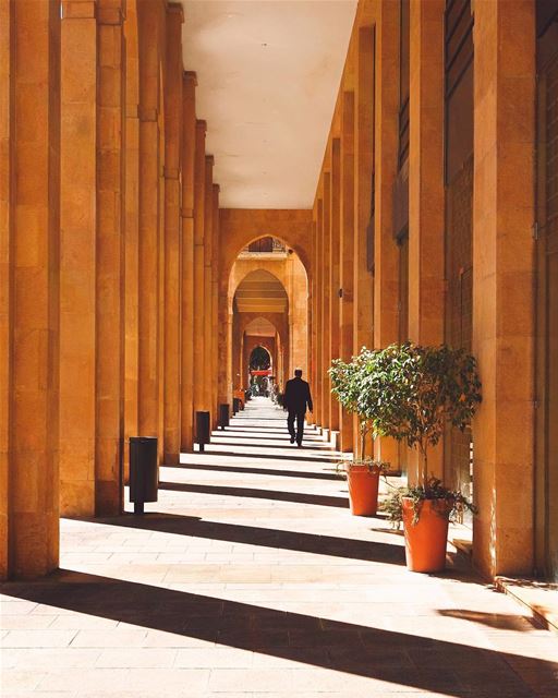 Bela foto da Maarad Street, construída no coração da capital libanesa,... (Downtown Beirut)