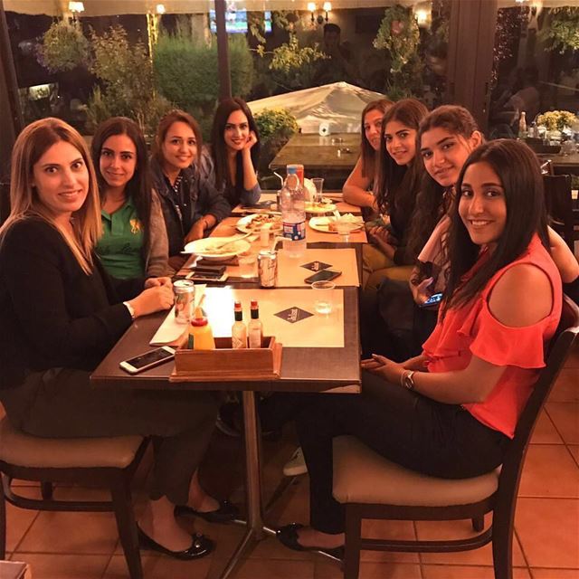 Besties' meetings are the best 💁🏻 jalsat  restaurant  mayrouba  faraya ... (Jalsat)