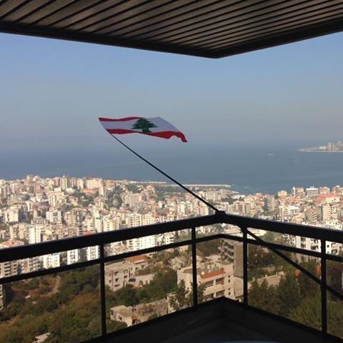 Better things are coming... 🇱🇧 (Ghadir, Mont-Liban, Lebanon)