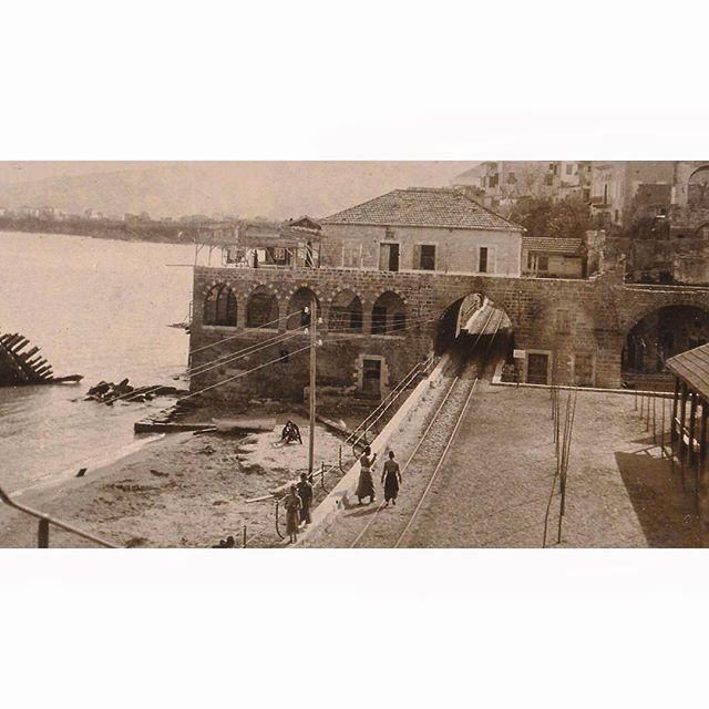 Beyrouth, The Line Of Railroad Beirut Tripoli Along The Cliff Of Medawar Gemmayzeh In 1904 .