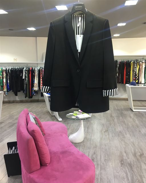 Black blazer with b&w liningDailySketchLook 302 shopping  italian ... (Er Râbié, Mont-Liban, Lebanon)
