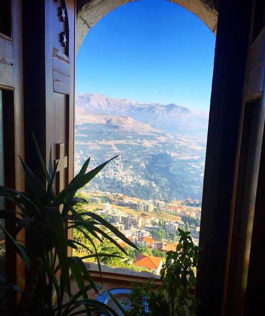  bless  sunday  saydetelhosn  basilica  church  monarch  cross  christ ... (Ehden, Lebanon)