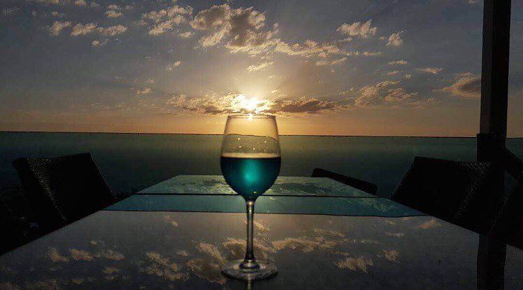 Blue Haze 💙📷@joannarhayem Reflections  SapphireSky  BeautifulSunsets.... (The Terrace - Restaurant & Bar Lounge)