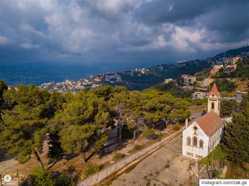 Blue vs Green 🚁 greenery  lebanon  leb  northlebanon  green ... (Lebanon)