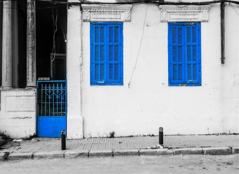  blue  windows  street  streetphotography  awandererinbeirut  picoftheday ...