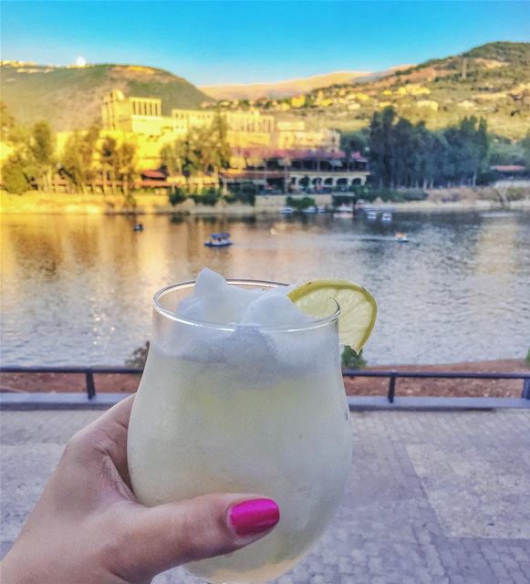  bnachii is getting more & more refreshing 💚🍋🍸💙as autumn leaves are... (Eden-cafe Najjar (lac De Bnachii))