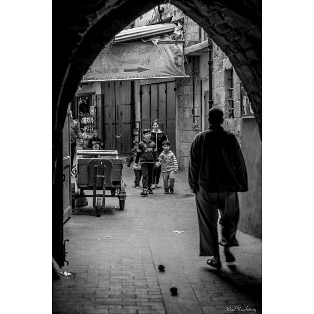  bnw  man  walking  souk  blackandwhite  blackandwhite  street  children ... (Old Saida Souks)