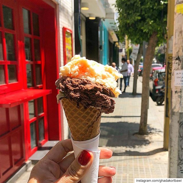 Bouzaaaaaaa!  perksofsummer That rose loukoum flavor was unbelievable... (Mar-mikhael, Beirut)