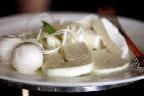 Breakfast from  lebanon ترويقة من لبنان...