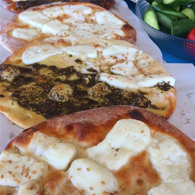  breakfast  manouche  lebanese  lebanon  lebanesefood  foodism ... (Qanarit, Liban-Sud, Lebanon)