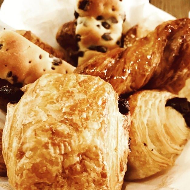 breakfast weekday dietoff mondayvibes mandalouncafe foodie breakfastlover... (al Mandaloun Group)