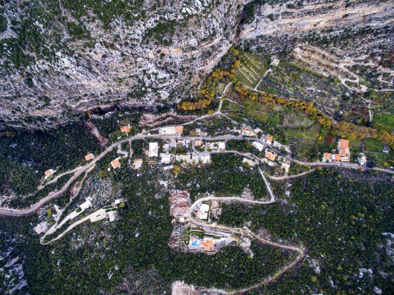 Breathtaking  views.  tannourine  lebanon  livelovelebanon  livelovebeirut... (Tannourine El Tahta)
