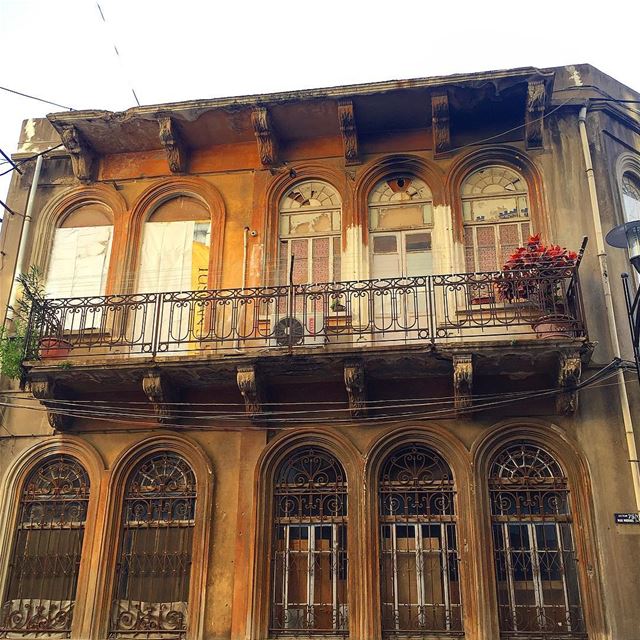 Bruised and broken but still standing!  beirut  lebanon  building  city ... (Trainstation Mar Mikhaël)