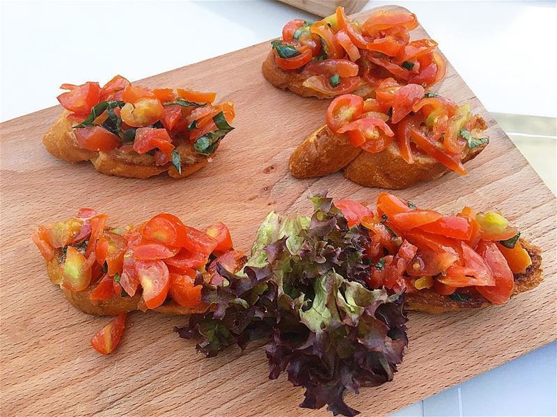 Bruschetta Pomodoro 🍅🍅 @medrestaurantleb .. pomodoro food eat yummy... (Beirut, Lebanon)