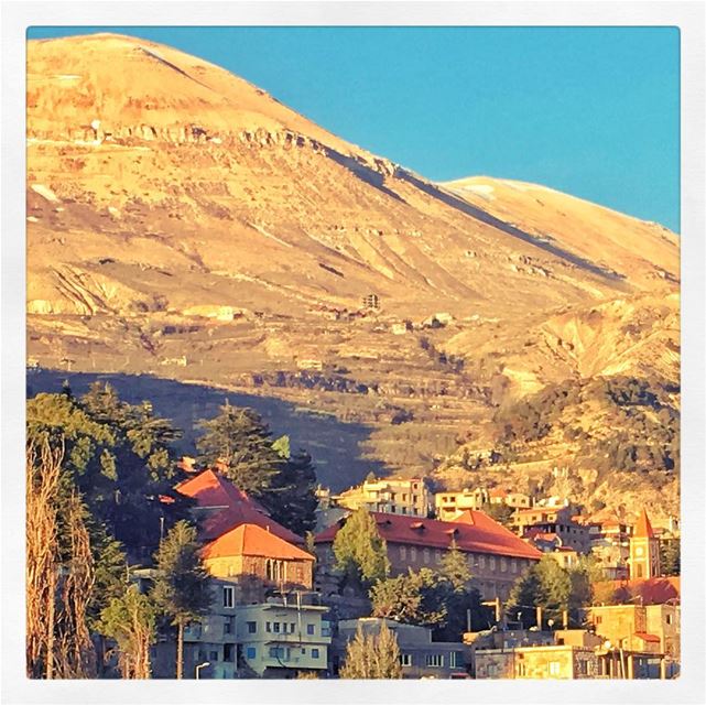 Bsharre... Un charme irresistible...  lebanon  bcharre  travel  tourism ... (Bcharreh, Liban-Nord, Lebanon)