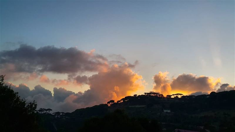 Burning. .silence  sunset_vision  sunset  sunsetlover  sky  skyline ... (Mar Musa, Mont-Liban, Lebanon)