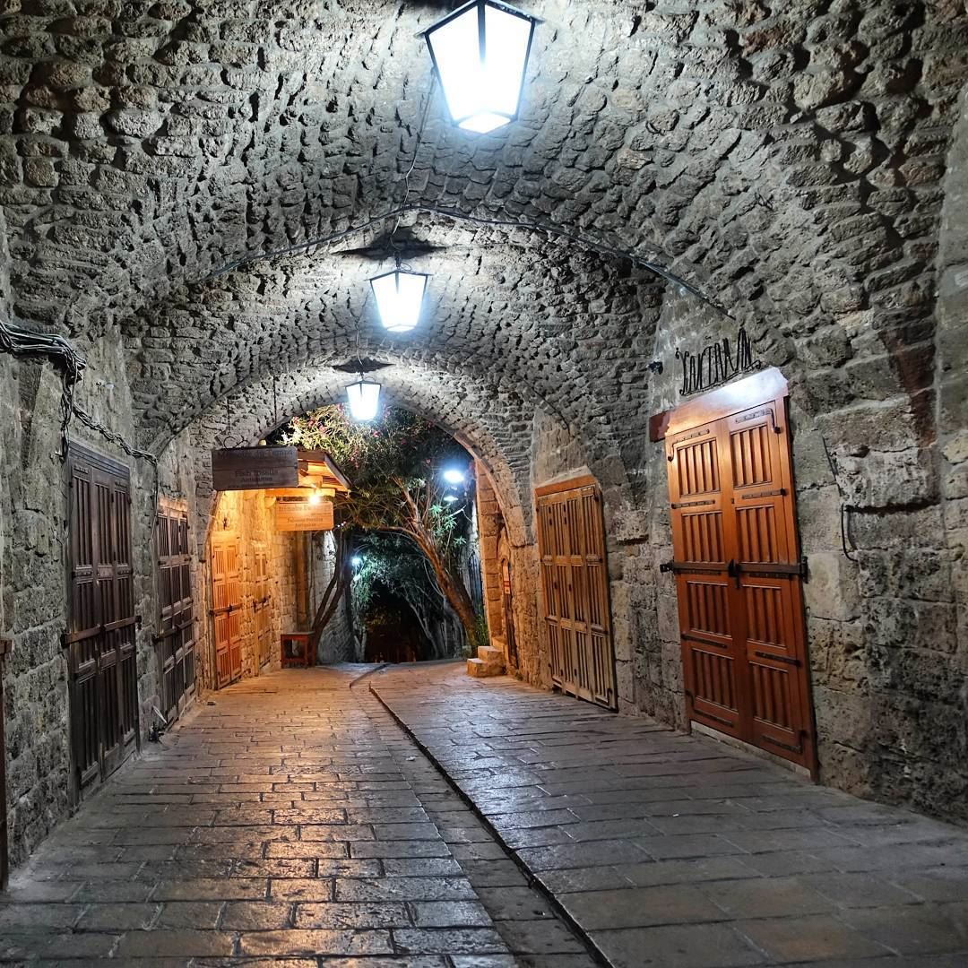 Byblos' busy old souk, is very quiet at night throwback  lebanon  tb ... (Byblos, Lebanon)