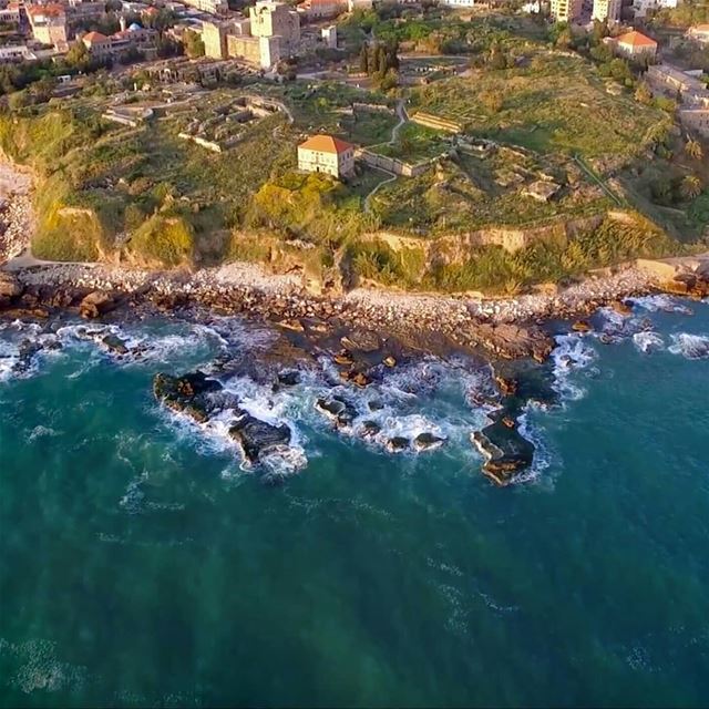 Byblos Guard 🏠🌳These houses were demolished in order to explore this... (Byblos, Lebanon)