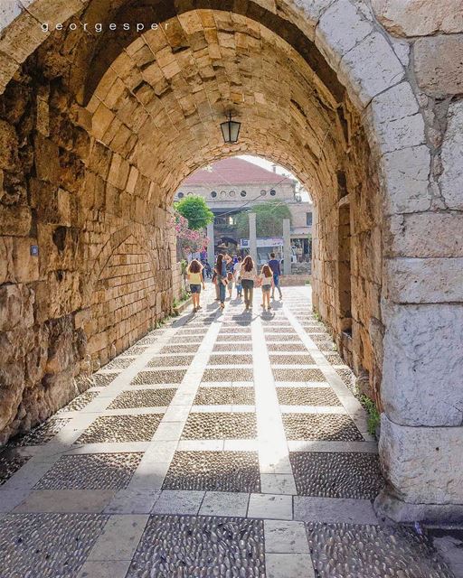 Byblos Old Town, Lebanon 🇱🇧..... proudlylebanese  beautifullebanon... (Byblos, Lebanon)