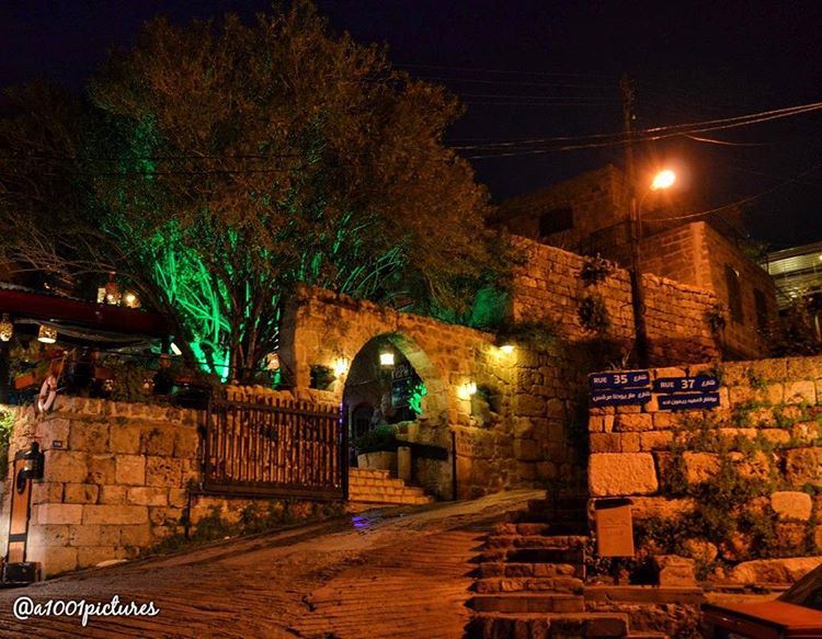 Byblos, shining bright even at night!.. photo  travelphoto  lebanon ... (Byblos, Lebanon)